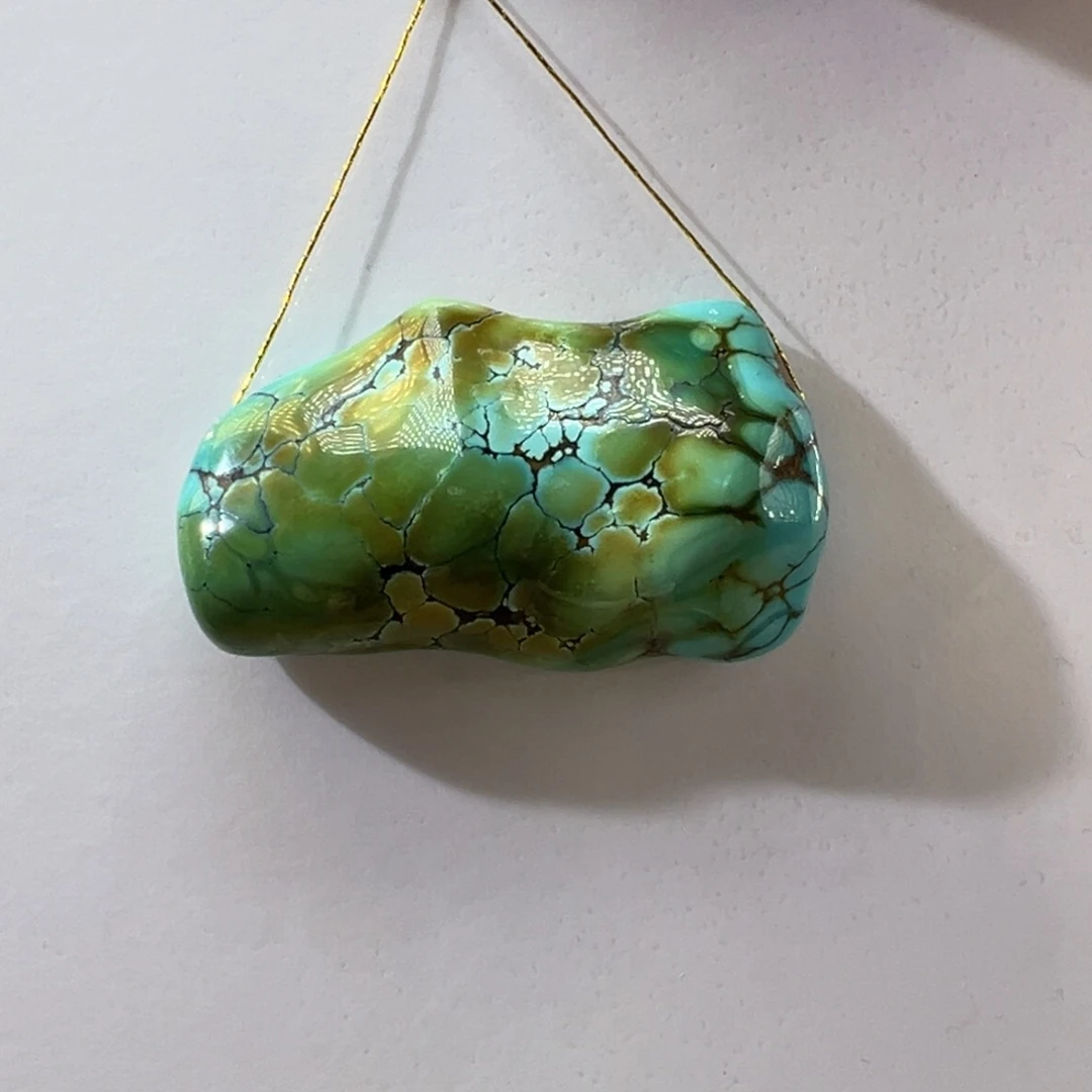 绿松石未镶嵌挂件