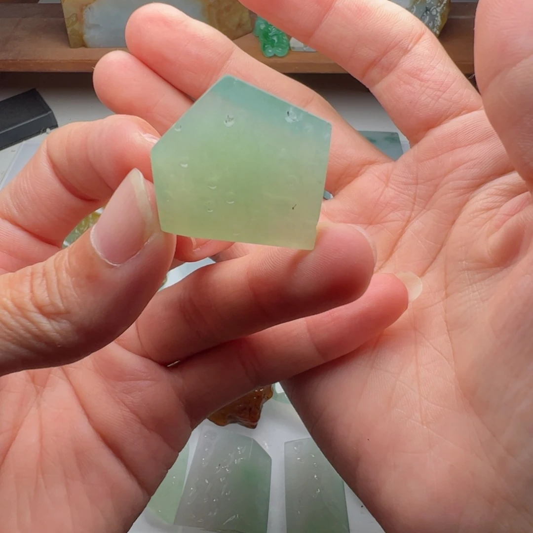 定制翡翠未镶嵌不包工