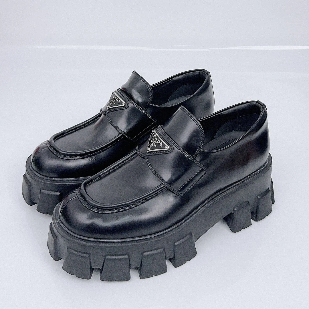 99新 Prada/普拉达 38码/厚底轮胎乐福鞋/98新/lz00133