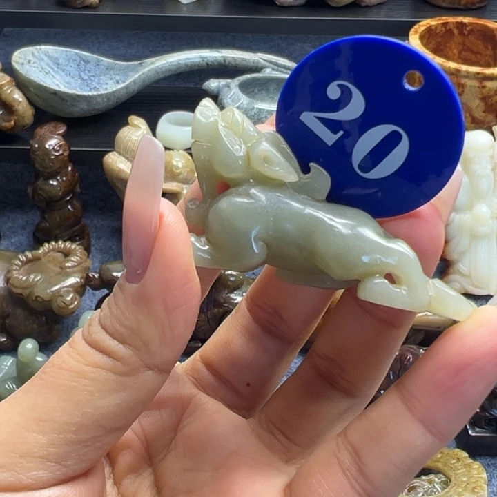 和田玉未镶嵌挂件