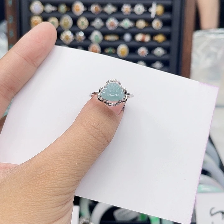 翡翠手镯未镶嵌天然翡翠A货