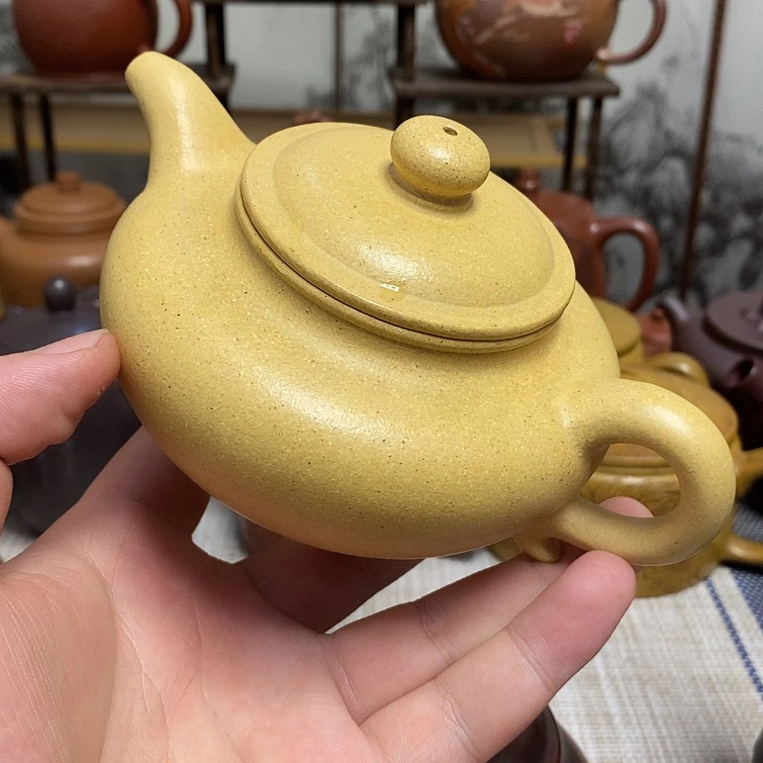 茶壶紫砂一**伴宜兴紫砂