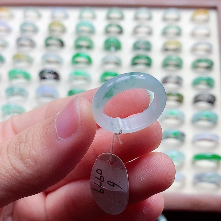 翡翠未镶嵌戒指17号