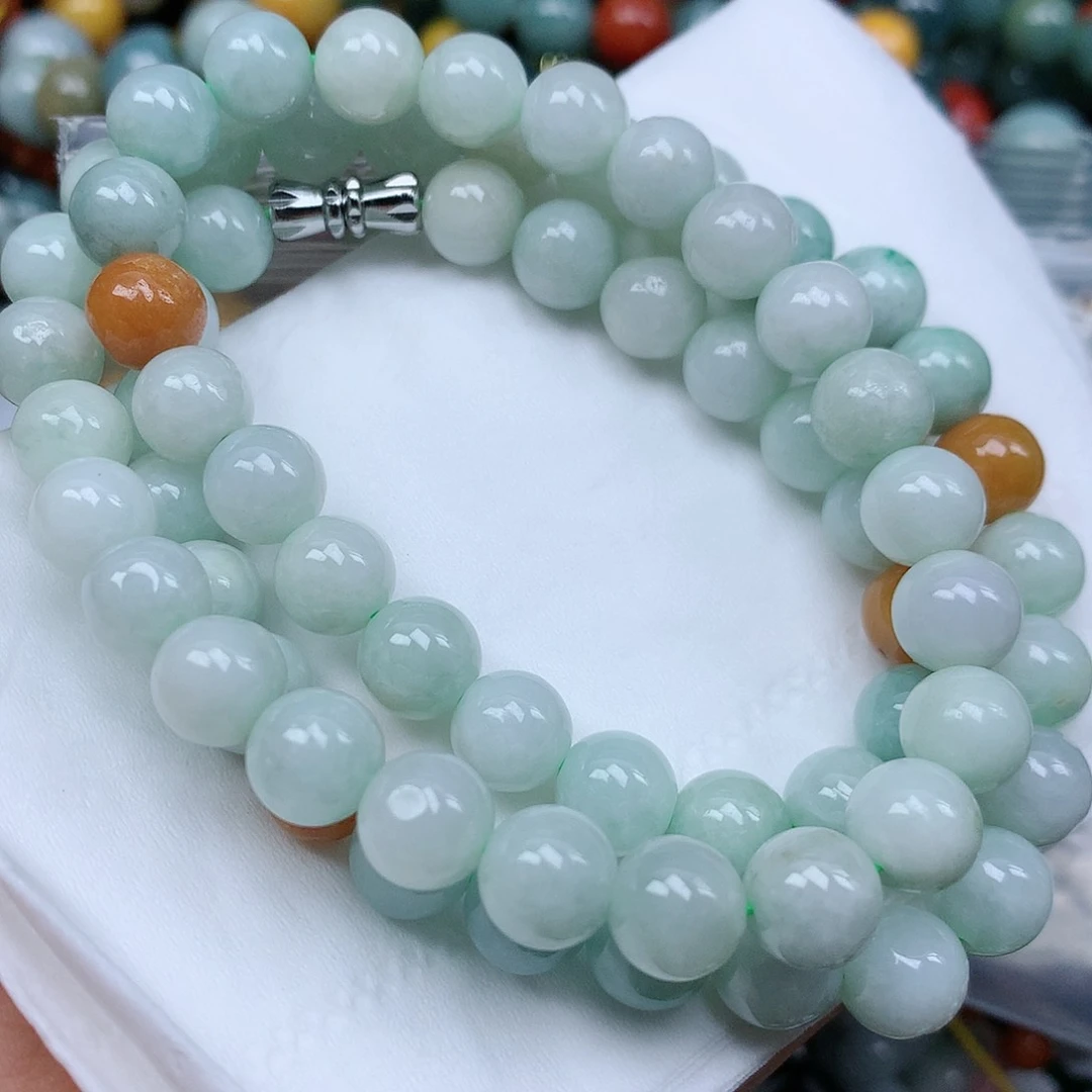 翡翠颈饰未镶嵌手串