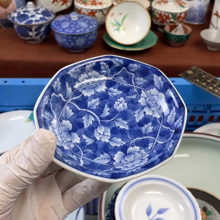 他家瓷器真美…开播了