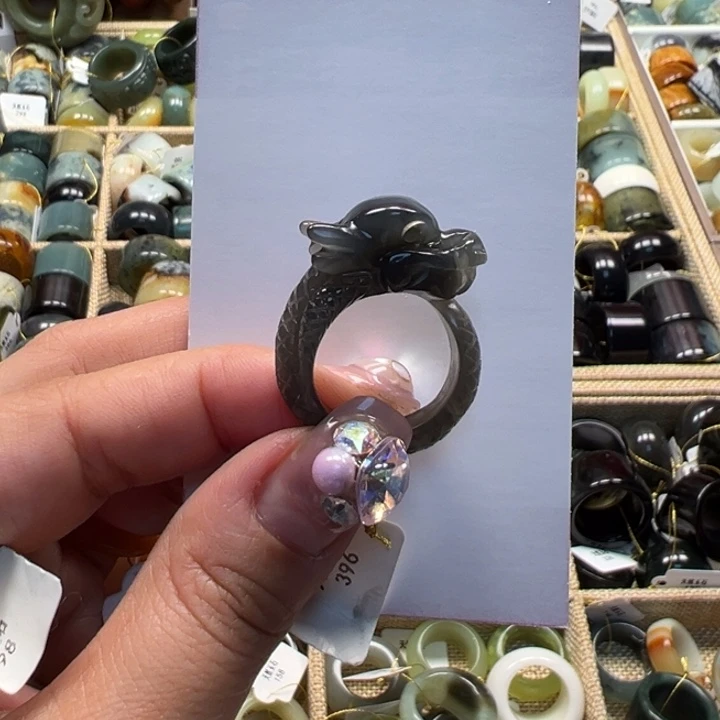 蛇纹石玉戒指未镶嵌内径18.3