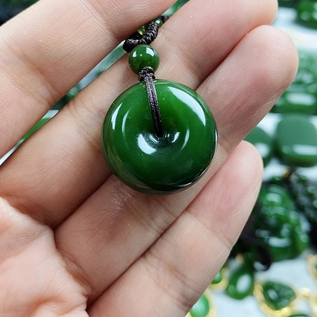 和田玉（碧玉）未镶嵌颈饰