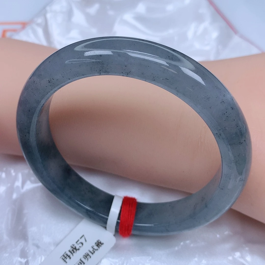 【闪购商品】未镶嵌手镯翡翠，57