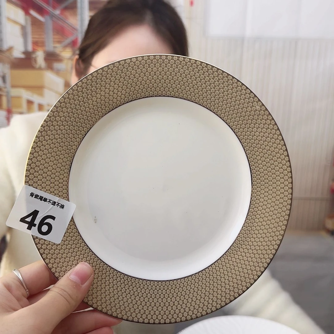骨瓷19cm一个平盘瑕疵品不忒不还