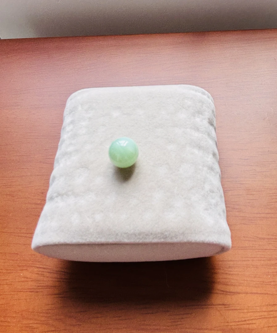 黑羊洞薄荷绿K13新疆圆珠配多宝DIY