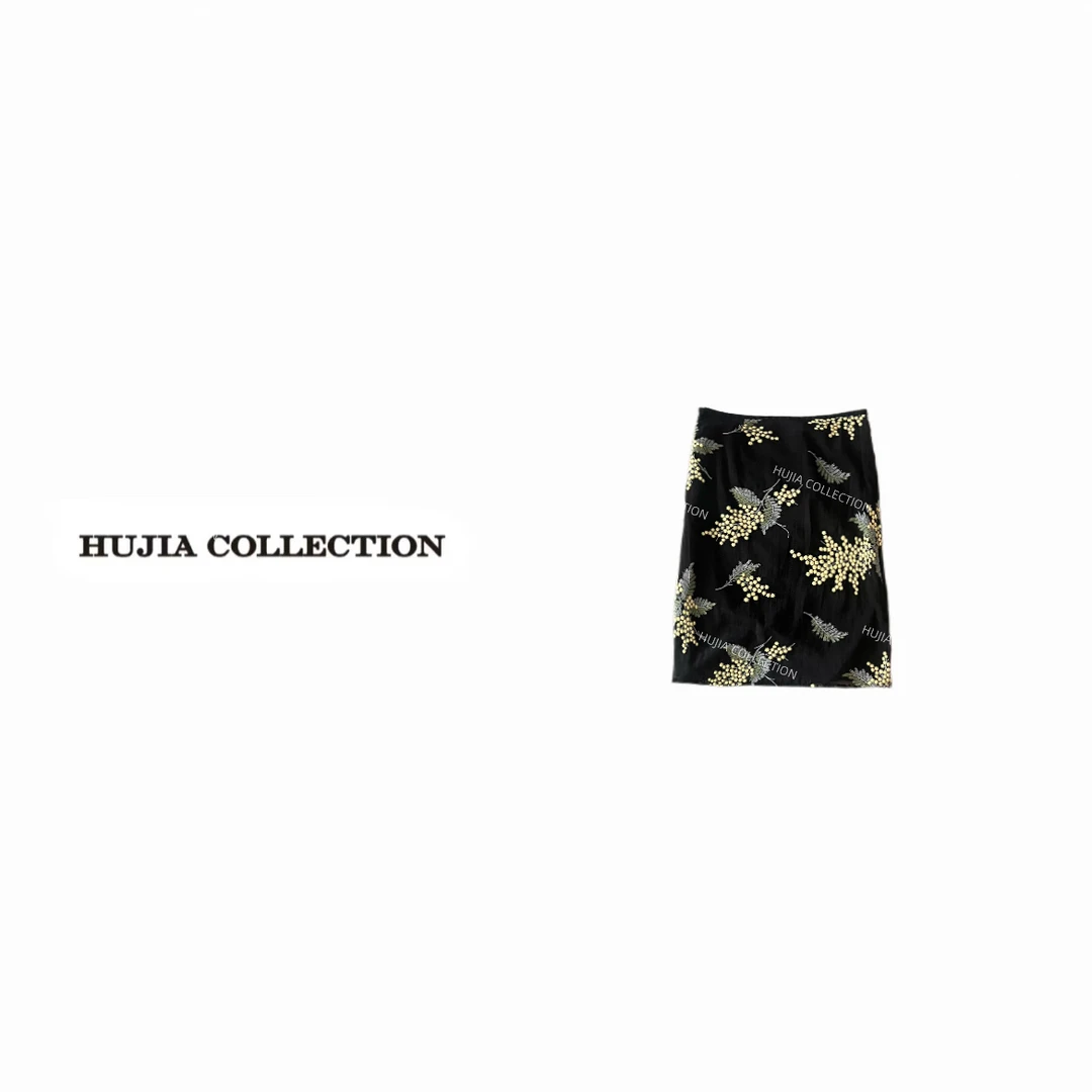 HUJIA 胡嘉丨“鹊”2025秋季新品重工满幅绣花裙子10375
