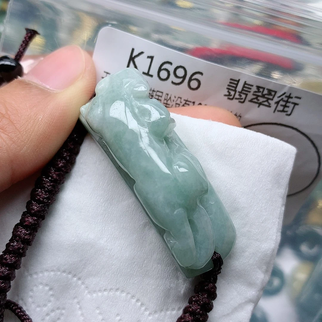 翡翠颈饰未镶嵌手串