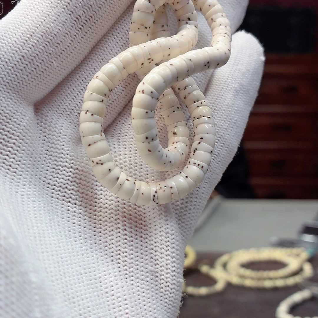 星月菩提吊坠6左右骨瓷白毕业级大肠，A20号