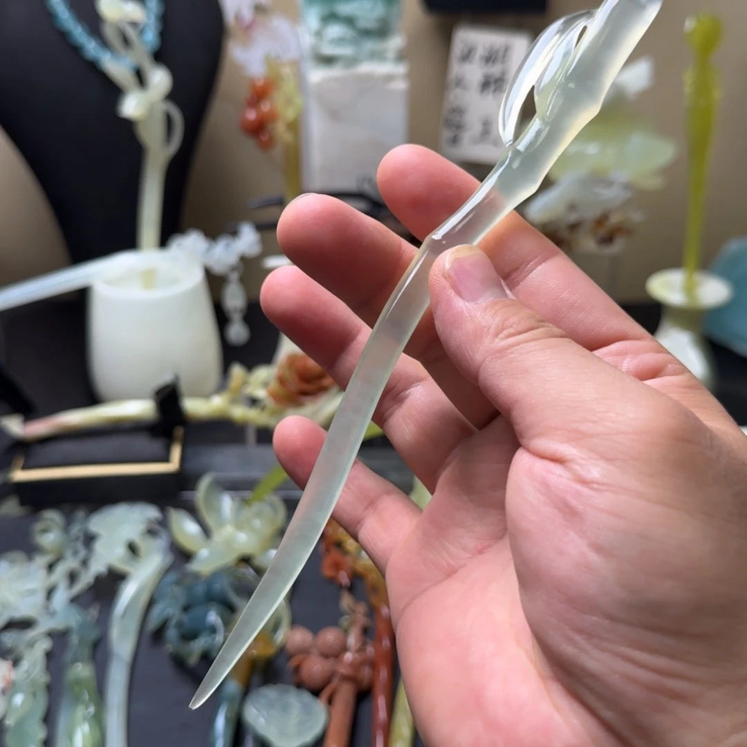蛇纹石玉未镶嵌发饰