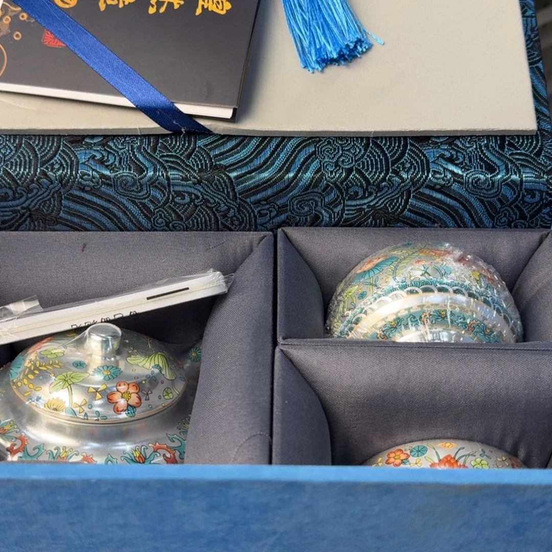 瑕疵介意勿拍陶瓷器皿B987