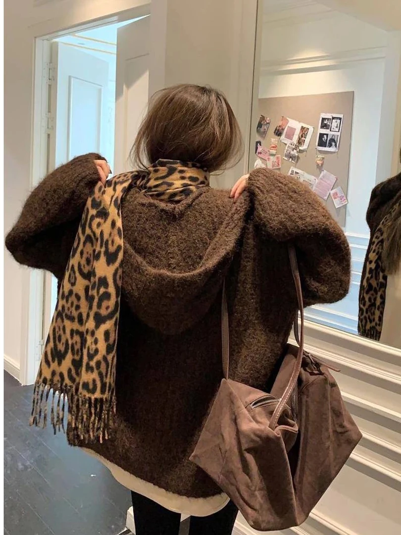 毛衣镂空上衣V领秋季针织毛针织衫长袖韩版女外搭