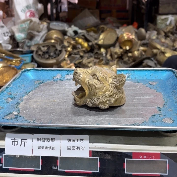 824 铜器物品理性消费