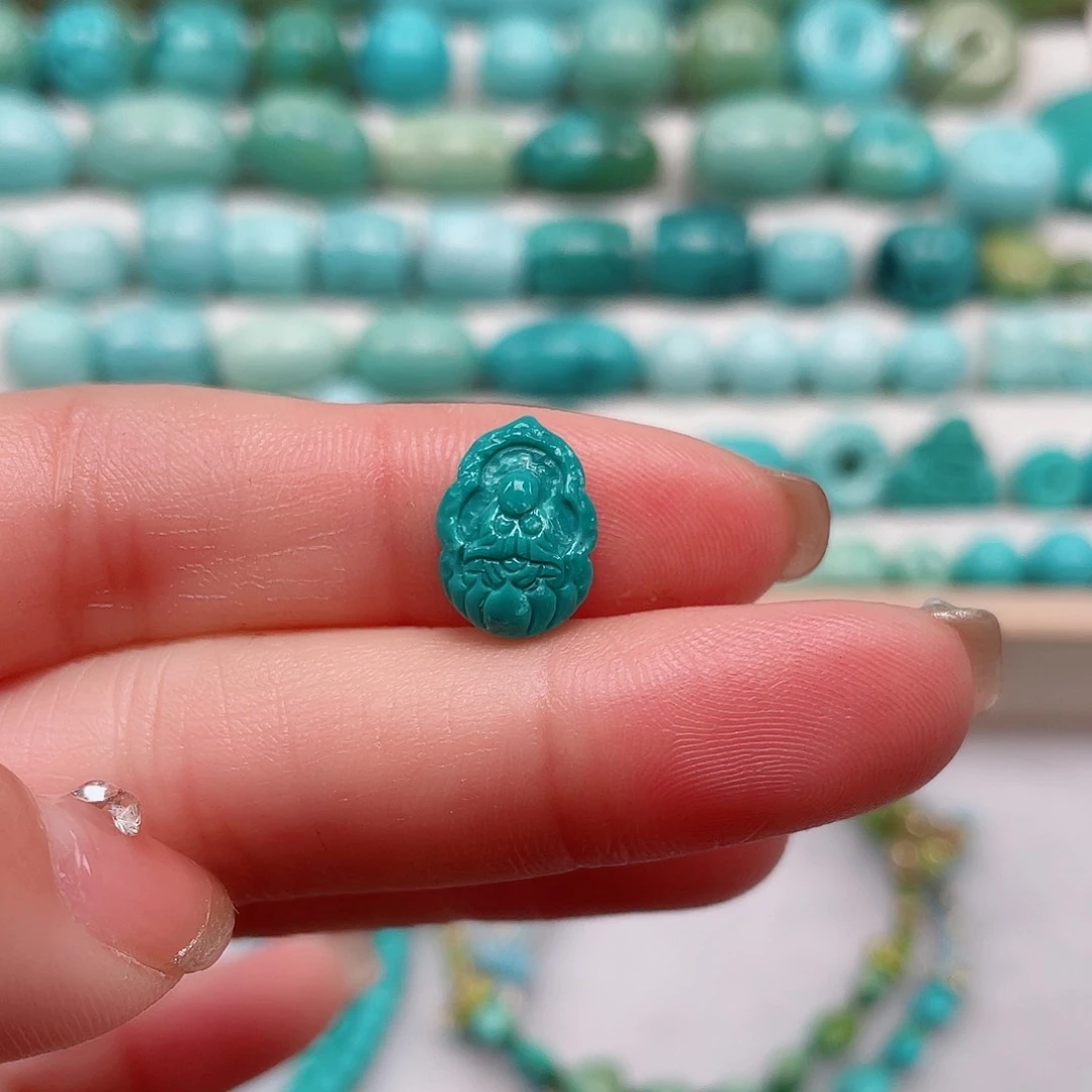 绿松石配饰未镶嵌