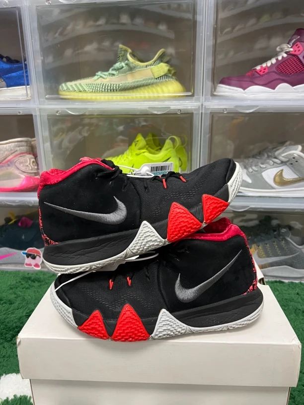 42.5码/欧文4黑红篮球鞋/二手正品9新