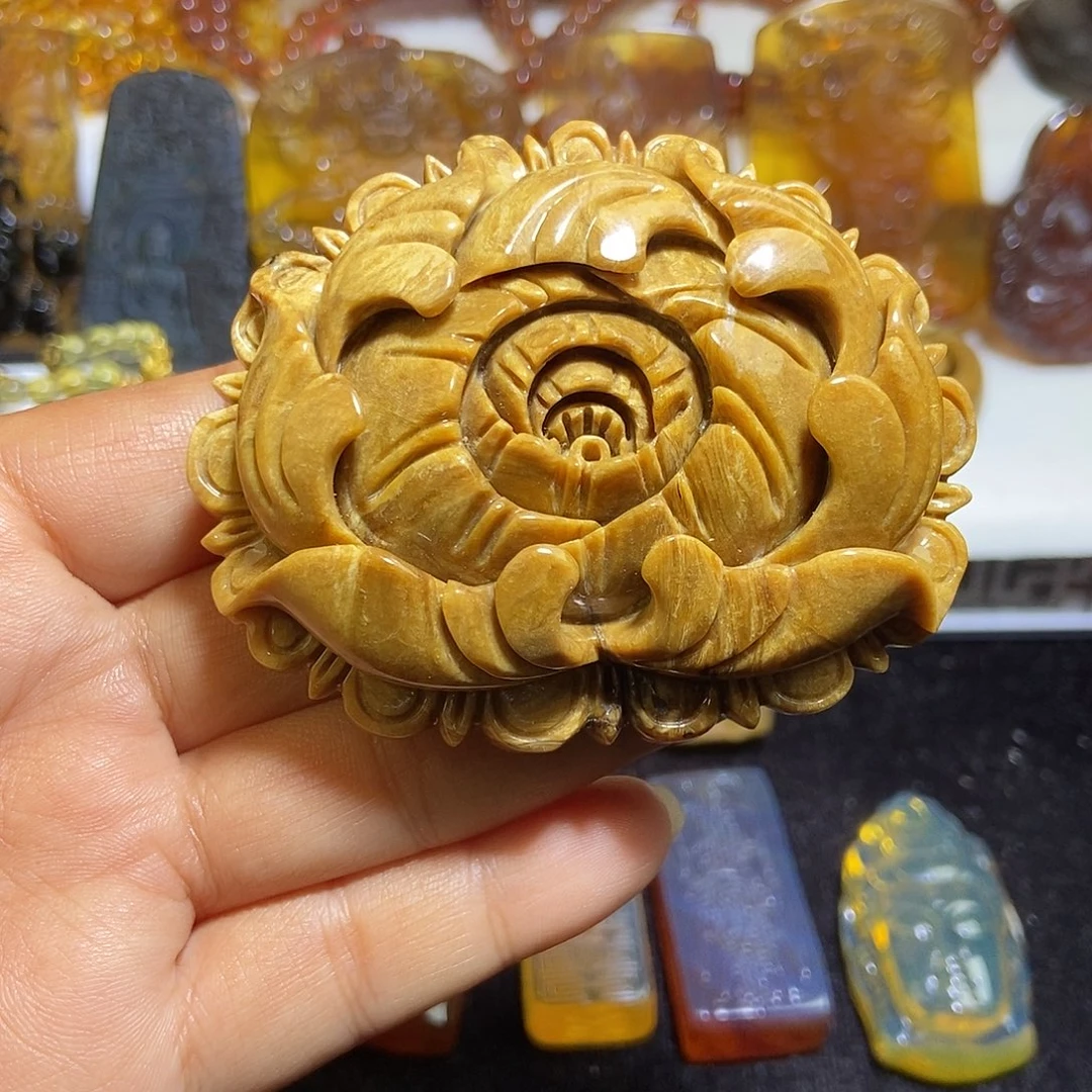 琥珀未镶嵌颈饰缅甸天然琥珀吊坠