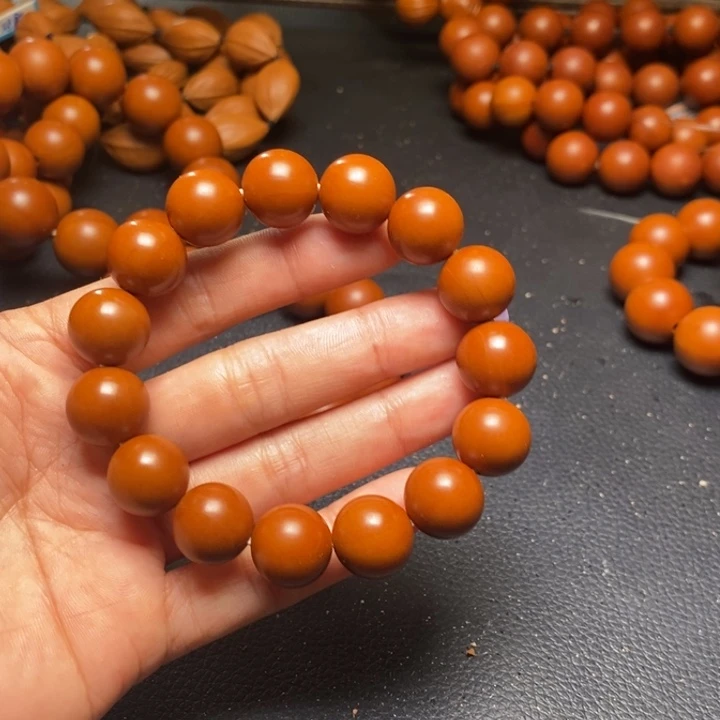 橄榄核吊坠1.4尺寸铁核光珠全品