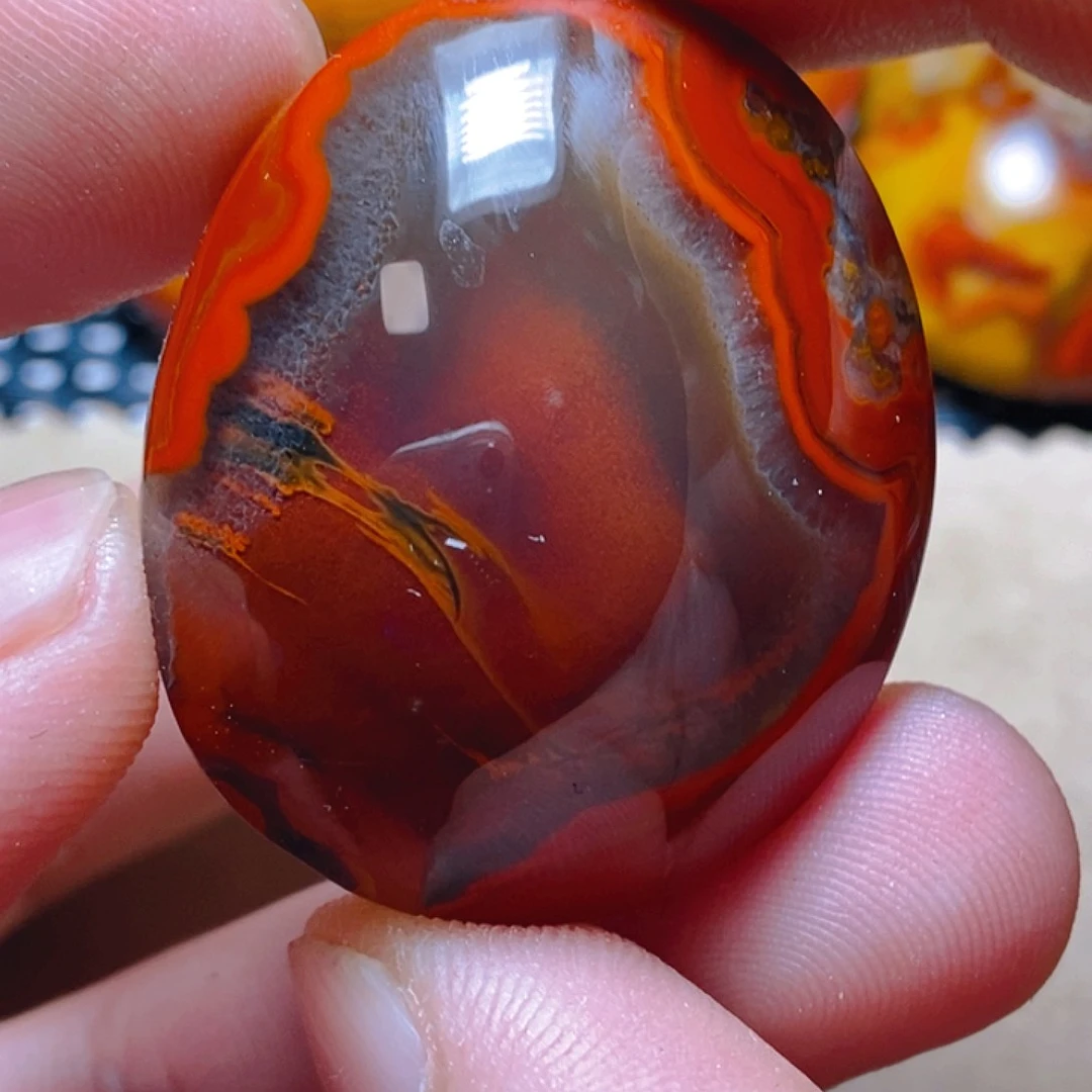 未镶嵌颈饰玛瑙/玉髓华*