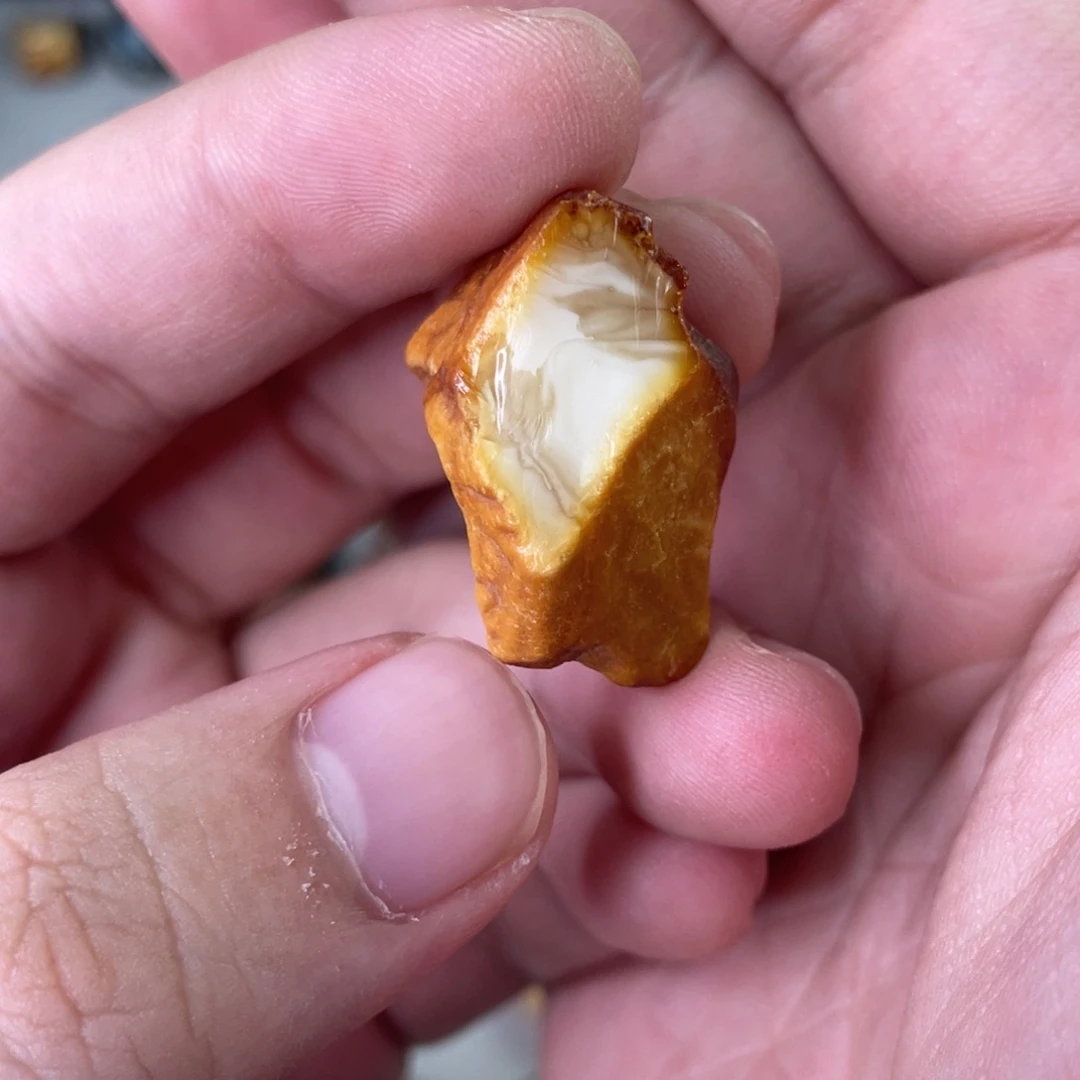 Z***y定制琥珀天然琥珀