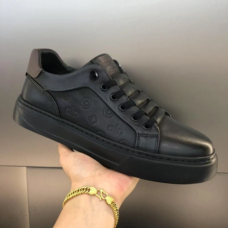 2025新款男士经典休闲鞋男秋季新款百搭时尚软面运动鞋简约潮流鞋