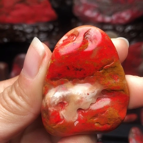 昌化鸡血石昌化鸡血石玉石挂件