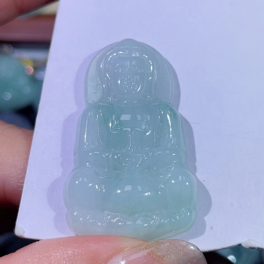 翡翠未镶嵌颈饰观音