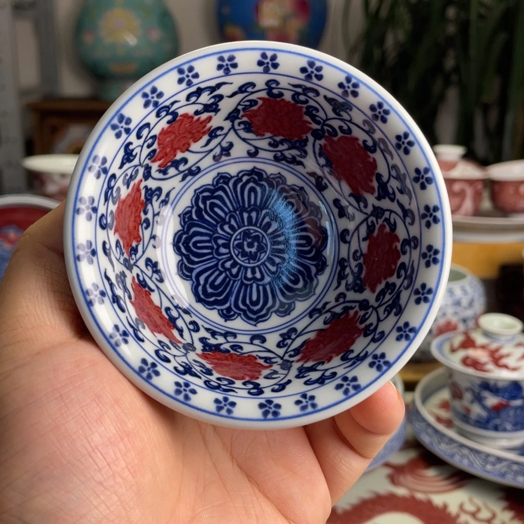 釉里红永乐缠枝莲压手杯满工
