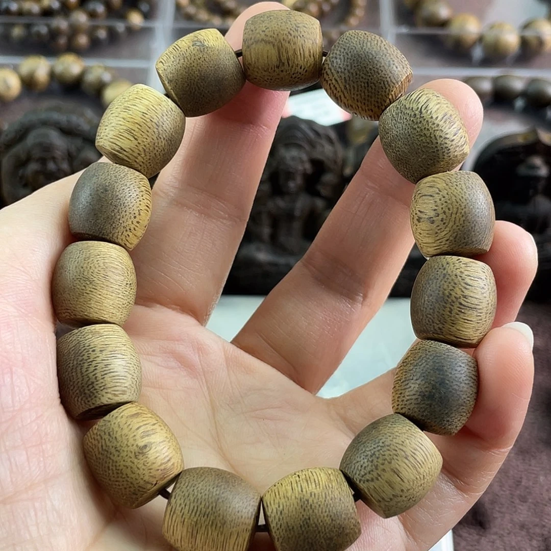 过***烟沉香手串越南芽庄黄棋