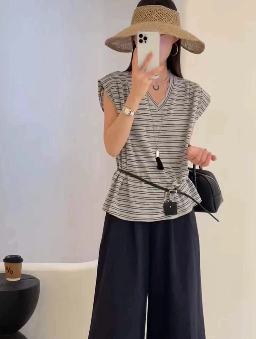条纹v领气质无袖上衣5730