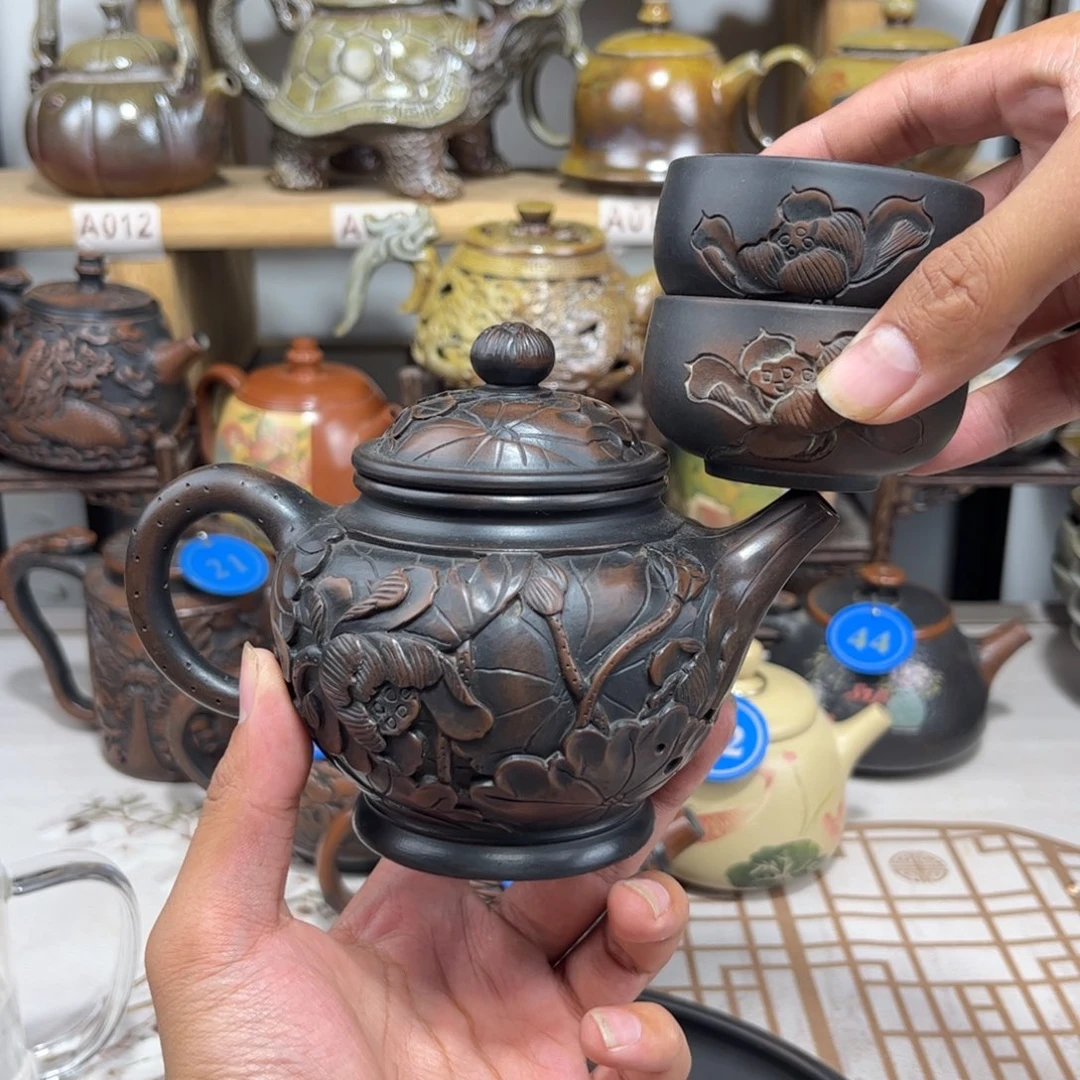 240cc满雕荷花高灯壶，建水紫陶传承纯手工制作