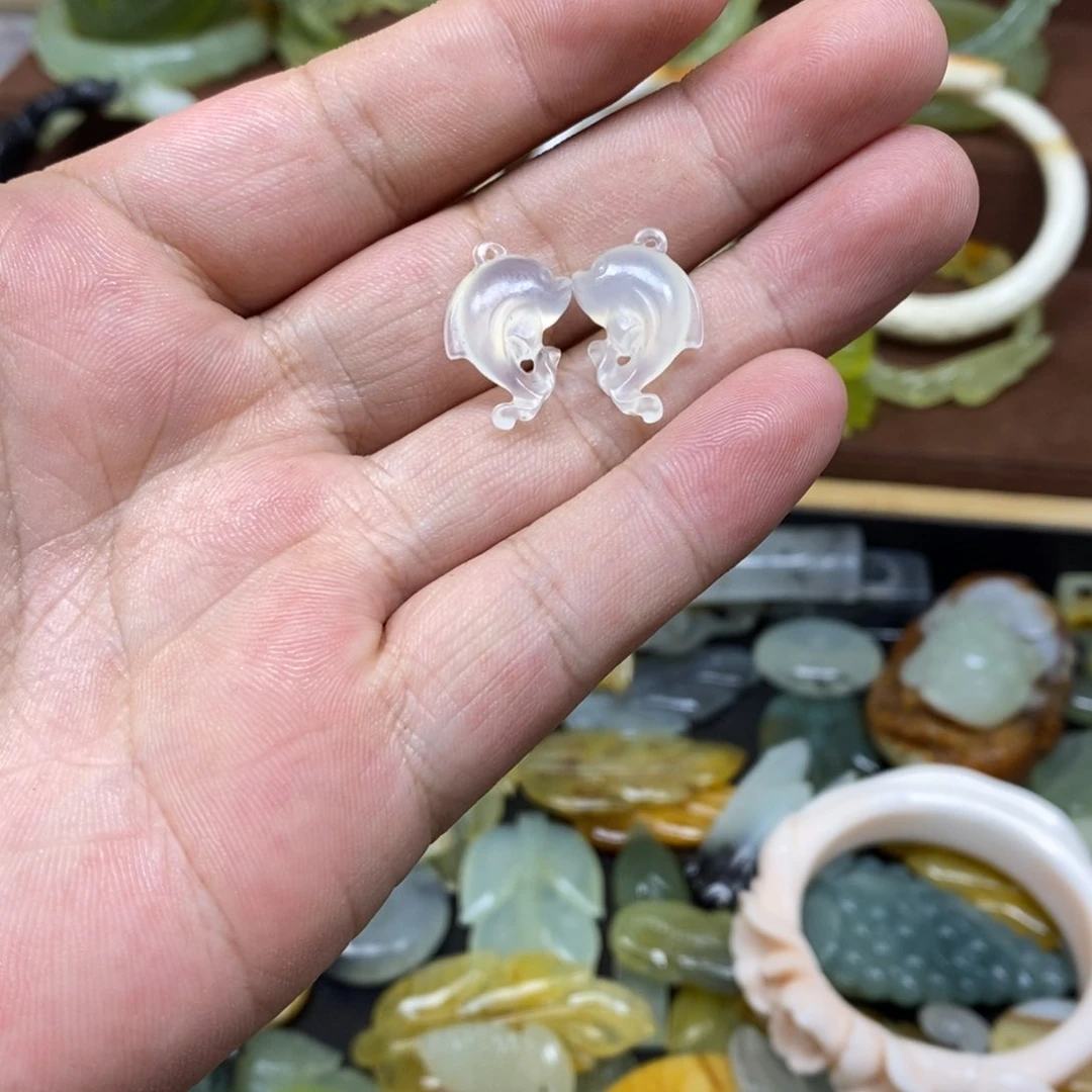 蛇纹石玉耳坠未镶嵌