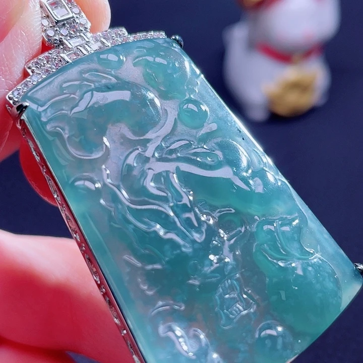 翡翠吊坠(不含链)未镶嵌