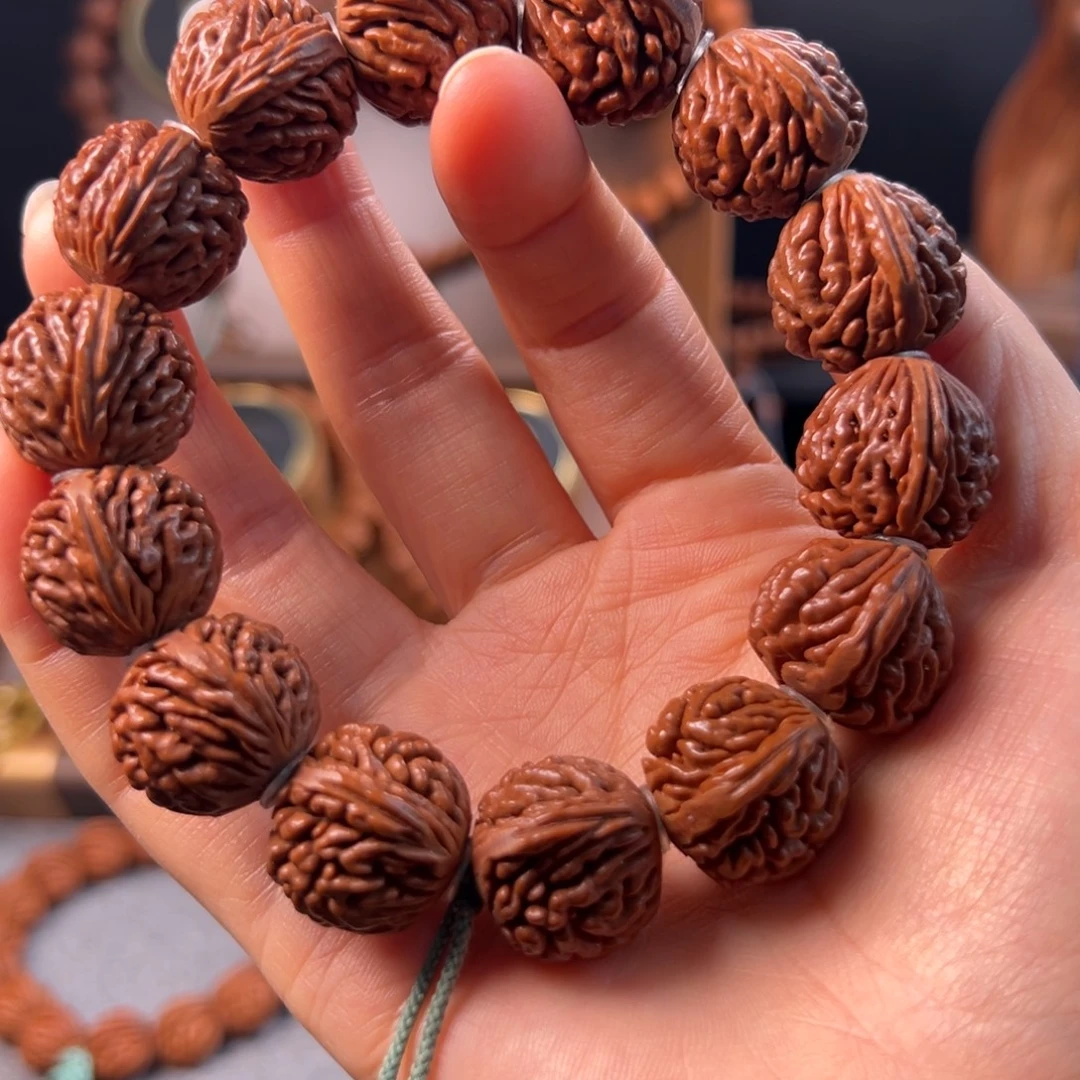 吊坠桃核19刺龙元宝