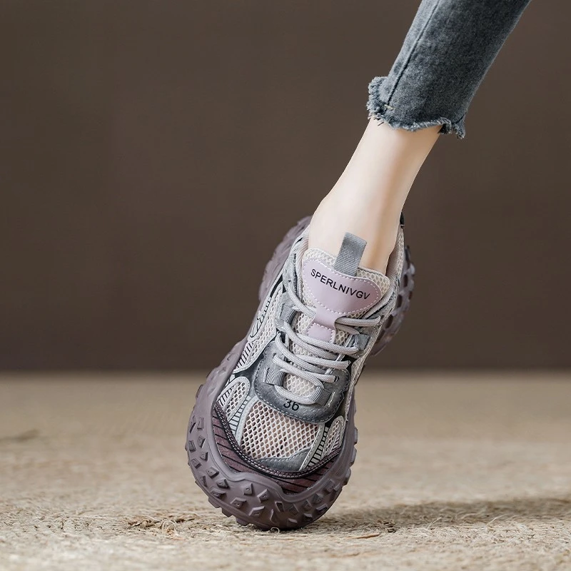 菠萝榴莲厚底增高洋气显瘦网面透气老爹鞋女款2024年夏季休闲运动