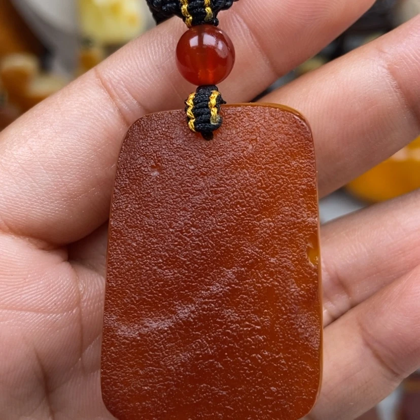 【闪购商品】琥珀颈饰未镶嵌