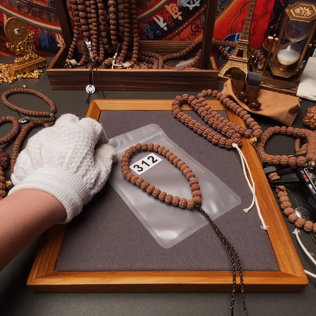 吊坠金刚菩提赵****）哦哦哦哦哦哦哦哦哦哦哦哦