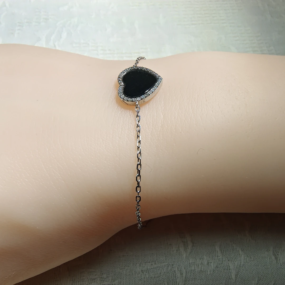 天然翡翠A货心型墨翠手链