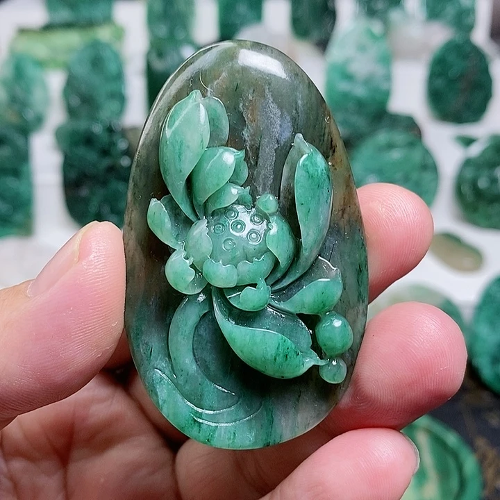 未镶嵌独山玉颈饰