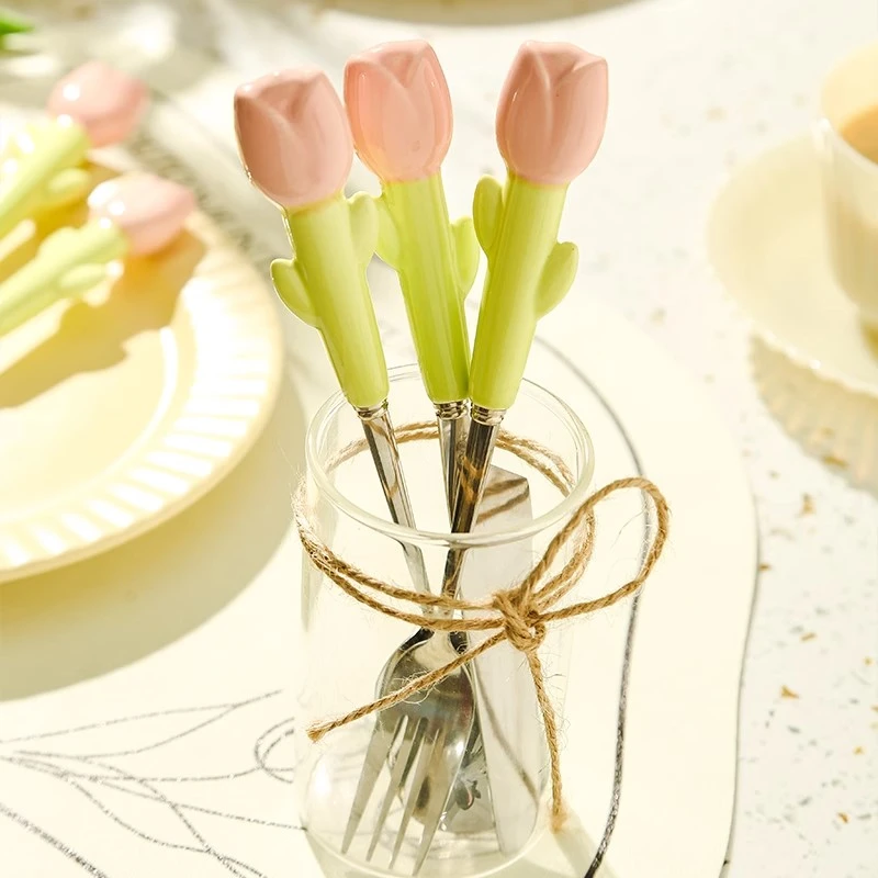 郁金香高颜值陶瓷浮雕手柄304不锈钢勺子网红西瓜勺甜品勺水果叉