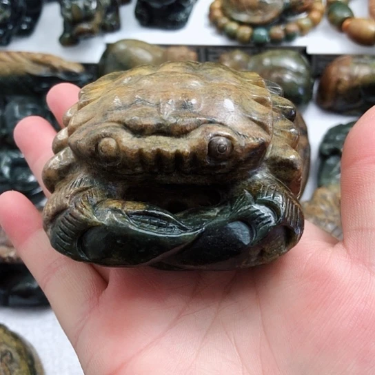 岫岩河磨玉（透闪石质玉）把件未镶嵌