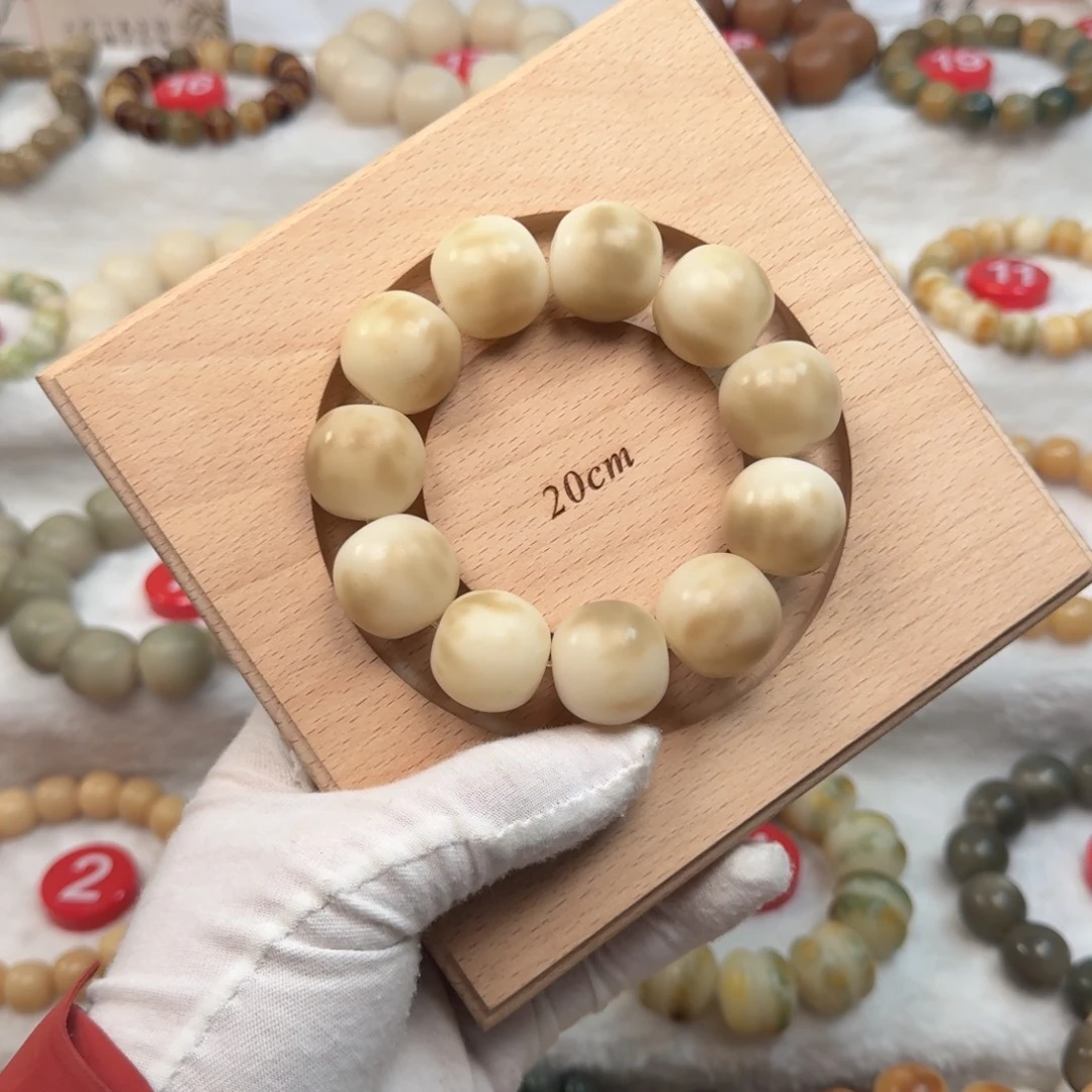 白玉菩提吊坠41-卡22手工干磨茉莉