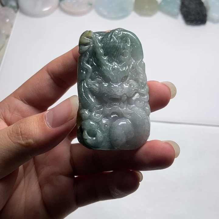 翡翠未镶嵌颈饰龙牌13