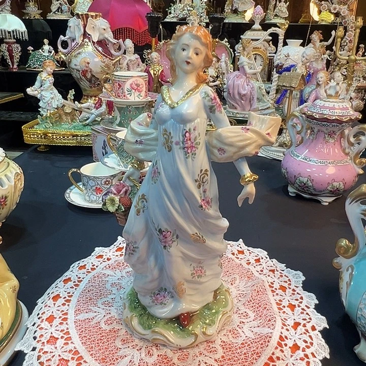 陶瓷提篮少女 高29厘米 老货库存