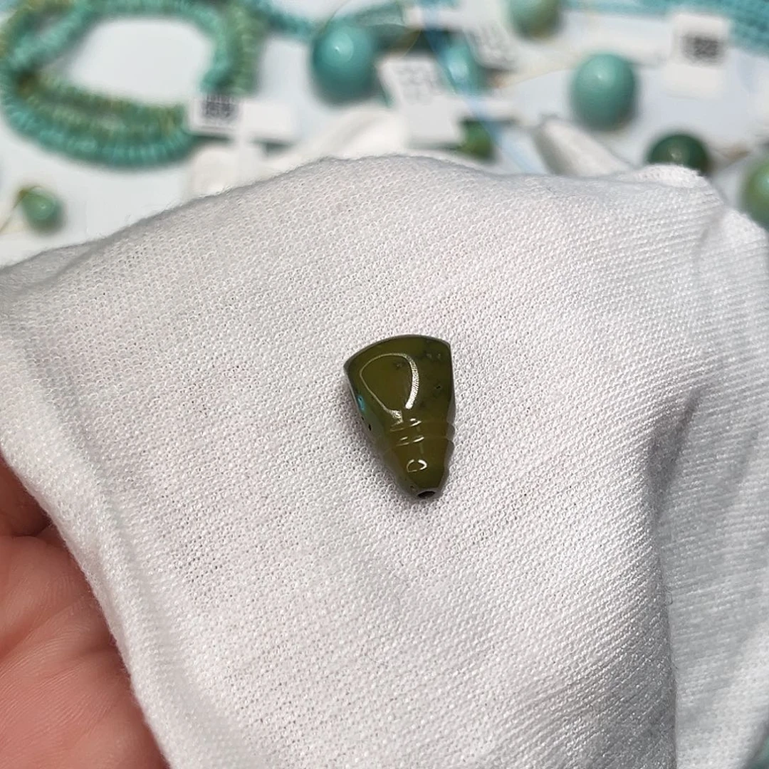 绿松石未镶嵌配饰