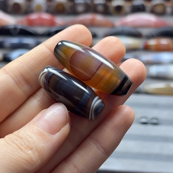 怎***呀玛瑙/玉髓未镶嵌锁骨