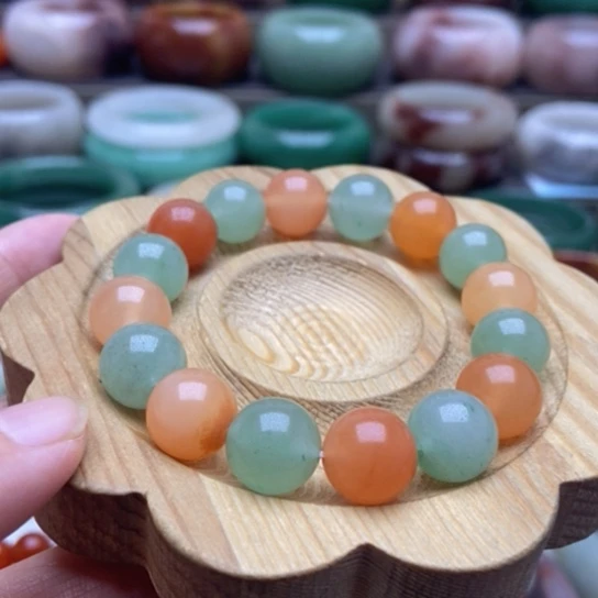 未镶嵌手镯石英质玉